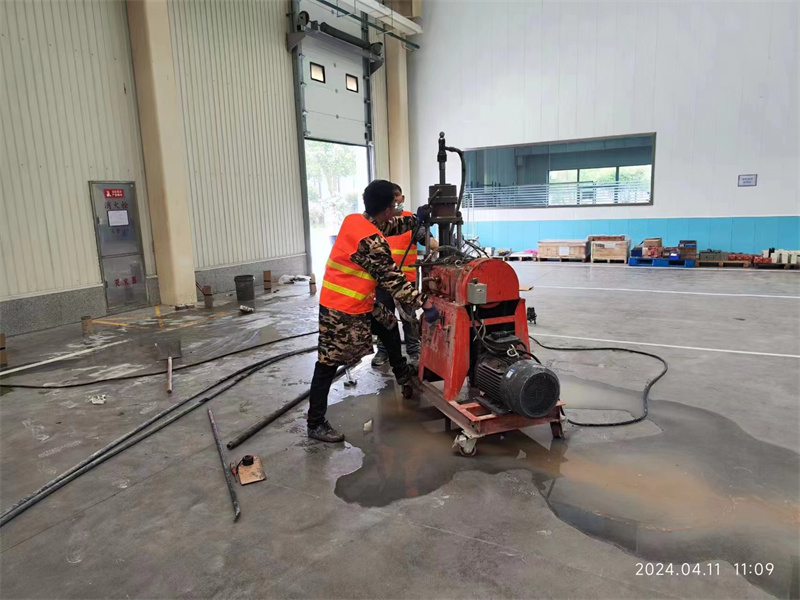 若羌厂房地面下沉塌陷注浆加固施工